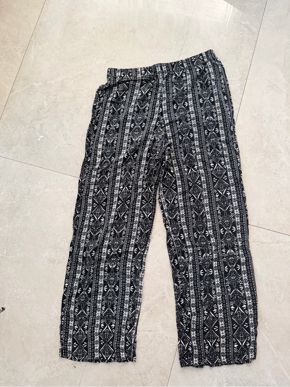 Pink Republic Black & White Geometric Wide-Leg Pants